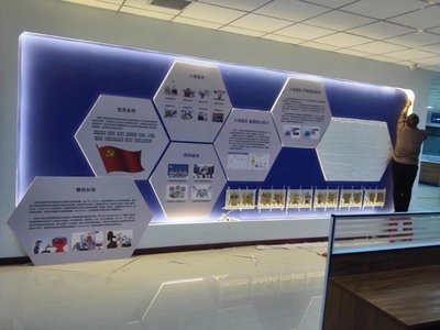 呼和浩特市峰亞文化傳媒公司 專業(yè)廣告?zhèn)髅椒眨ζ放乞v飛